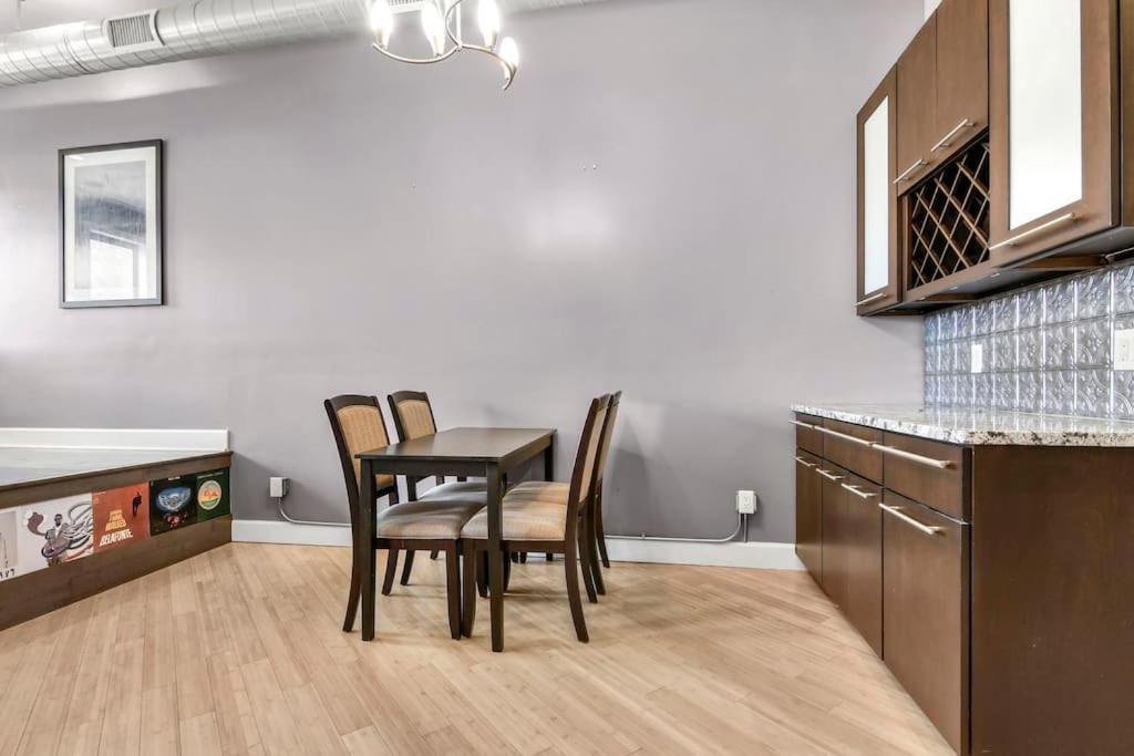 Lovely 2-Bedroom Unit In Springfriend Спрингфийлд Екстериор снимка