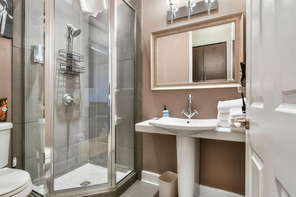 Lovely 2-Bedroom Unit In Springfriend Спрингфийлд Екстериор снимка